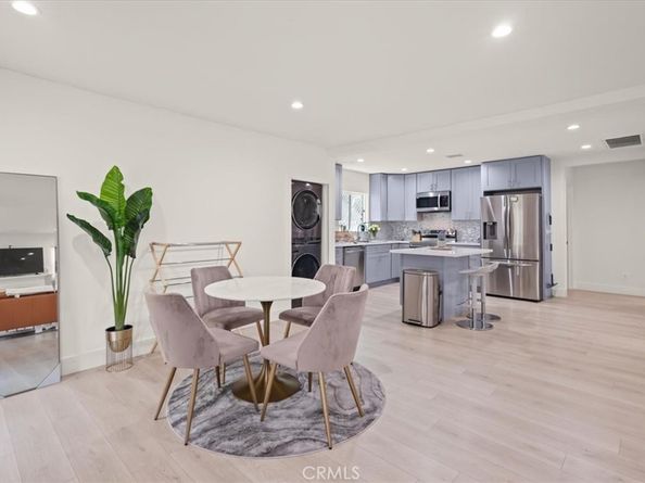 4616 Rosewood Avenue, Los Angeles CA 90004