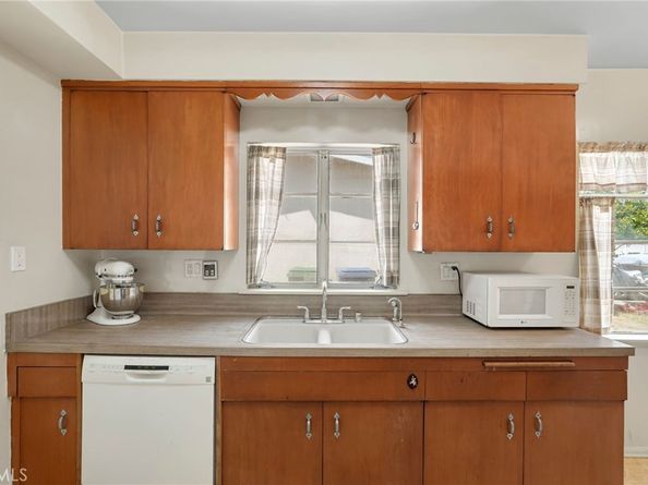 8537 Fullbright Avenue, Winnetka CA 91306