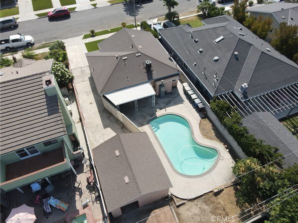 1311 N Griffith Park Drive, Burbank CA 91506