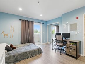 11445 Moorpark Street 12, Studio City CA 91602