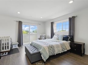 11445 Moorpark Street 12, Studio City CA 91602
