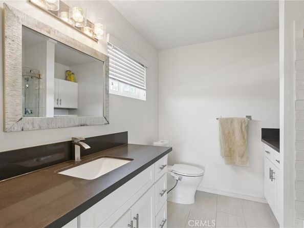 11445 Moorpark Street 12, Studio City CA 91602