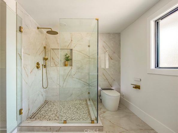 17601 McCormick Street, Encino CA 91316
