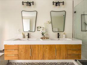 17601 McCormick Street, Encino CA 91316