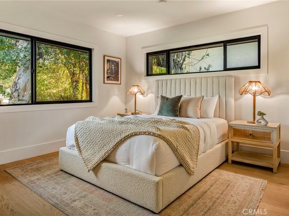 17601 McCormick Street, Encino CA 91316