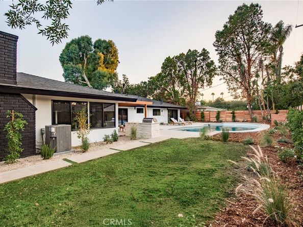 17601 McCormick Street, Encino CA 91316