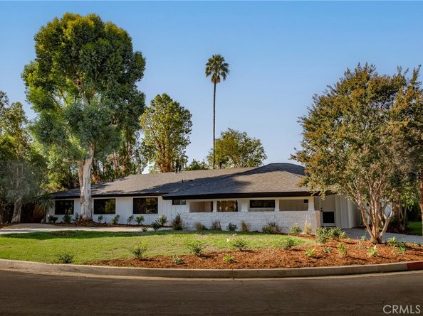 17601 McCormick Street, Encino CA 91316