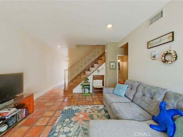 4700 Warner Avenue 102, Huntington Beach CA 92649
