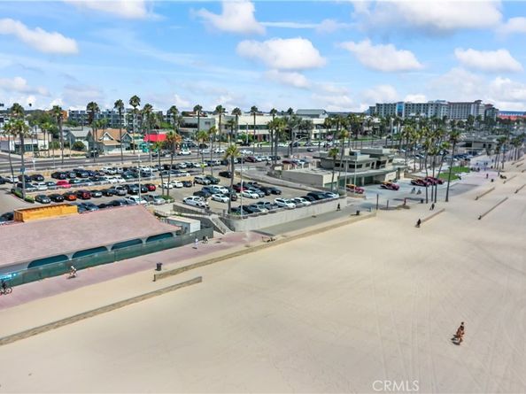 4700 Warner Avenue 102, Huntington Beach CA 92649
