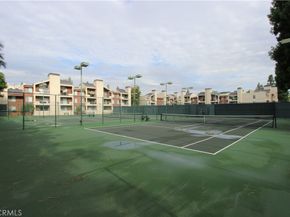 5520 Owensmouth Avenue 217, Woodland Hills CA 91367