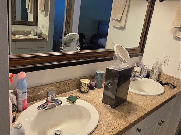 5520 Owensmouth Avenue 217, Woodland Hills CA 91367