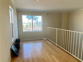 14919 Dickens Street 105, Sherman Oaks CA 91403
