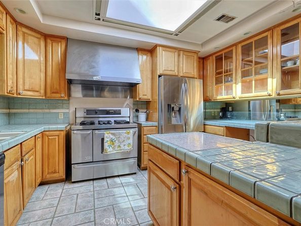 16326 Nordhoff Street, North Hills CA 91343