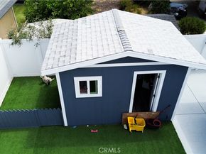 8118 Gentry Avenue, North Hollywood CA 91605