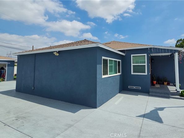 8118 Gentry Avenue, North Hollywood CA 91605