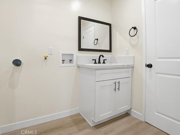 224 W 107th, Los Angeles CA 90003