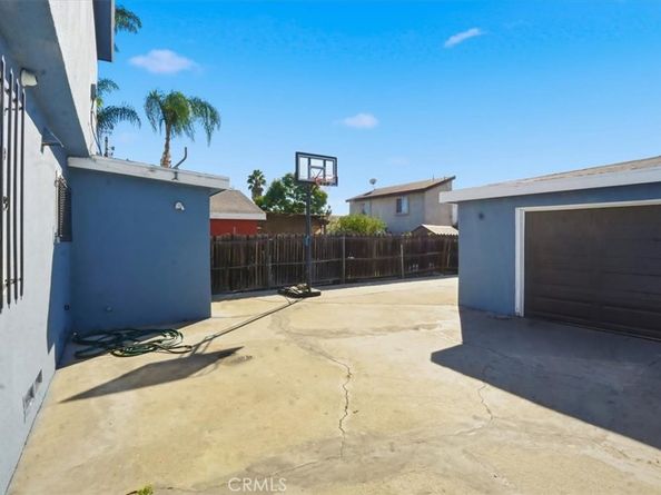 224 W 107th, Los Angeles CA 90003