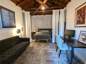 1339 Appleton Way, Venice CA 90291