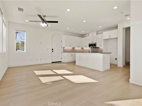 1544 W Plaza Del Amo, Torrance CA 90501