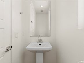 1544 W Plaza Del Amo, Torrance CA 90501