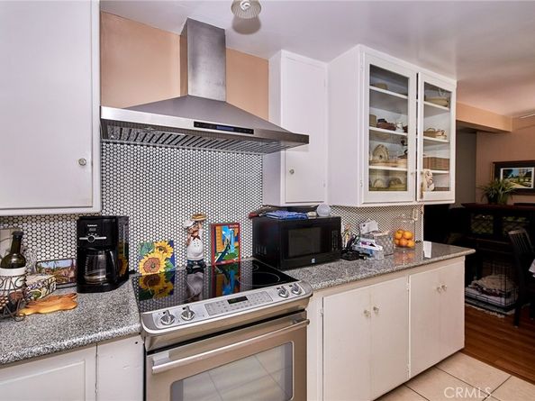 900 S Los Robles Avenue, Pasadena CA 91106