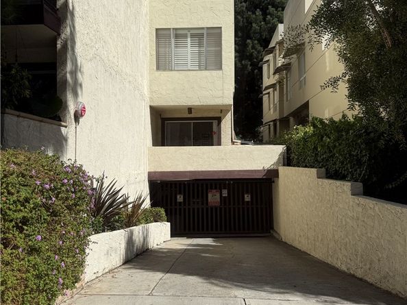 440 Veteran Avenue 101, Los Angeles CA 90024