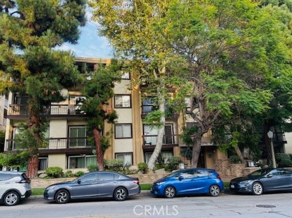 440 Veteran Avenue 101, Los Angeles CA 90024