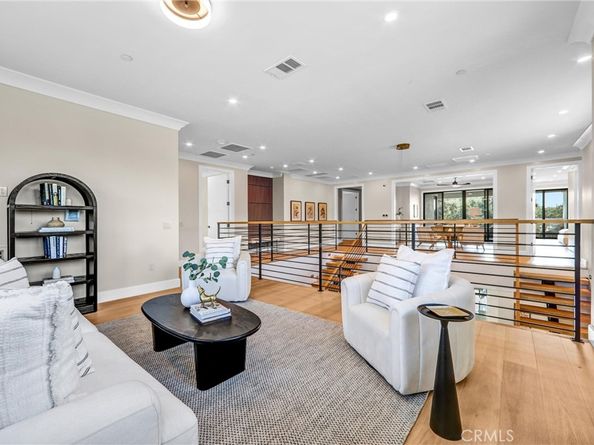 330 Arbolada Drive, Arcadia CA 91006