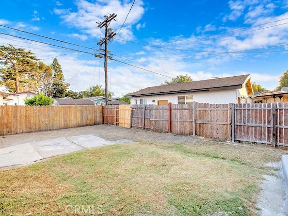 1438 W 69th Street, Los Angeles CA 90047