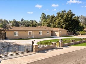700 S Chaparro Road, Covina CA 91724
