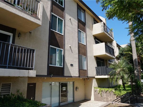 433 S Manhattan 209, Los Angeles CA 90020