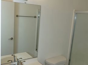 433 S Manhattan 209, Los Angeles CA 90020