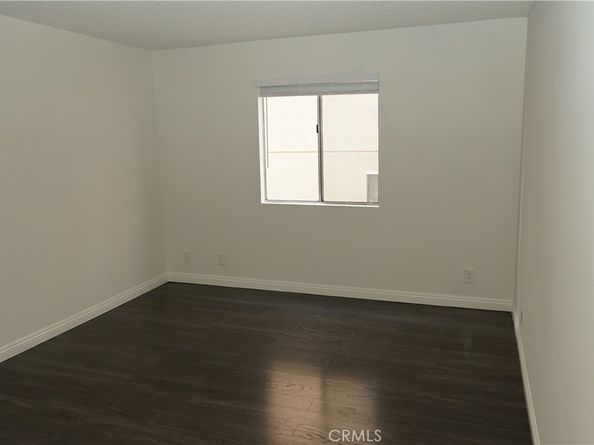 433 S Manhattan 209, Los Angeles CA 90020