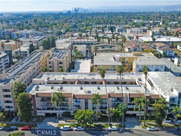 433 S Manhattan 209, Los Angeles CA 90020