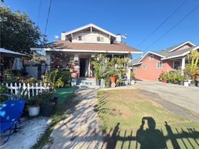 927 W 48th Street, Los Angeles CA 90037