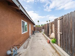 516 Faxina, La Puente CA 91744