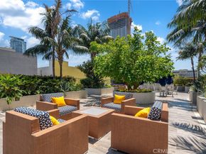 1050 S Grand Avenue 1208, Los Angeles CA 90015