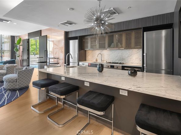 1050 S Grand Avenue 1208, Los Angeles CA 90015