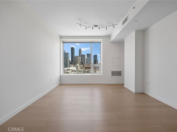 1050 S Grand Avenue 1208, Los Angeles CA 90015