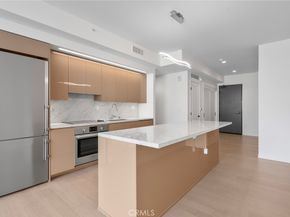 1050 S Grand Avenue 1208, Los Angeles CA 90015