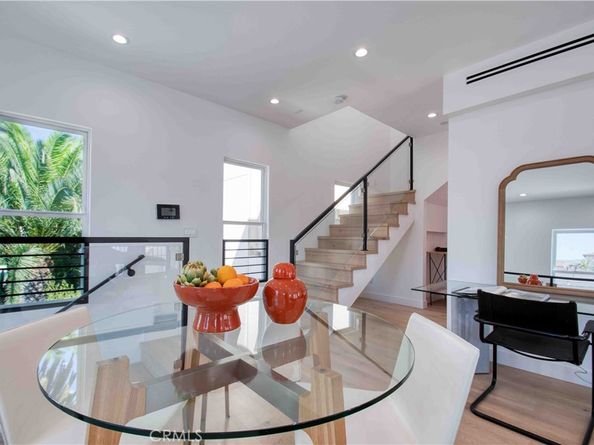 1903 N Stoke Lane, Los Angeles CA 90068