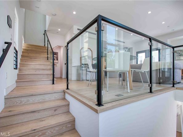 1903 N Stoke Lane, Los Angeles CA 90068