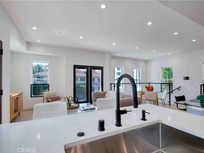1903 N Stoke Lane, Los Angeles CA 90068