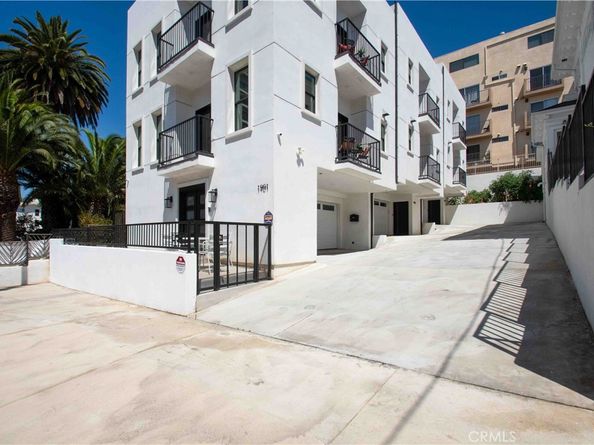 1903 N Stoke Lane, Los Angeles CA 90068