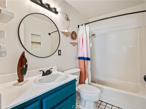4110 Elm Avenue 205, Long Beach CA 90807