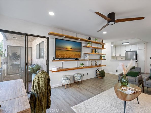 4110 Elm Avenue 205, Long Beach CA 90807
