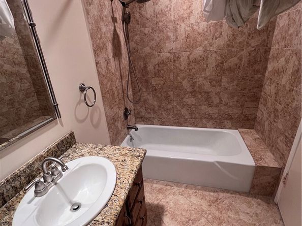 5600 Kensington Way 209, Culver City CA 90230