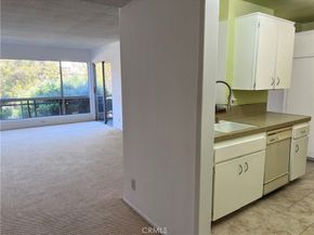 5600 Kensington Way 209, Culver City CA 90230