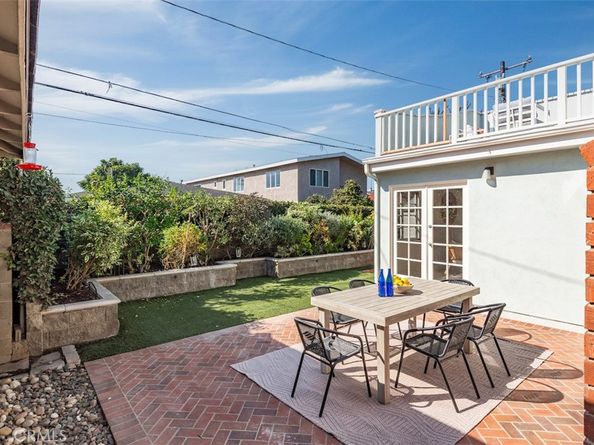 3601 Elm Ave., Manhattan Beach CA 90266