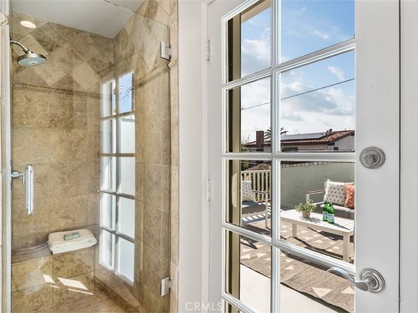 3601 Elm Ave., Manhattan Beach CA 90266